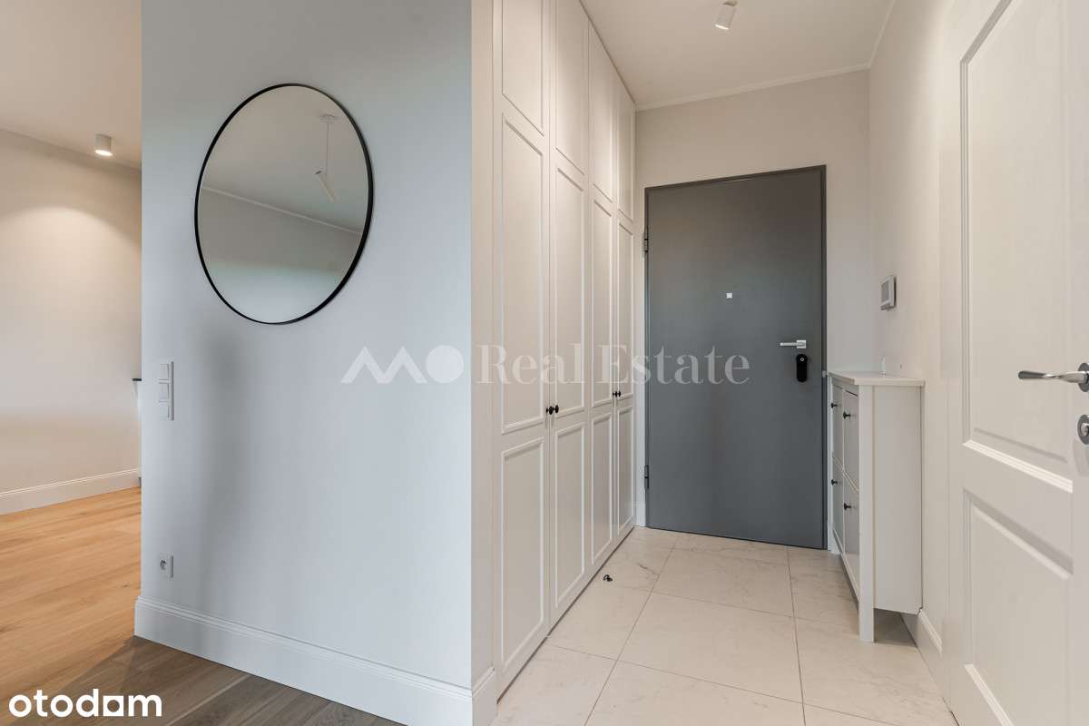 Widok na kanał na Stępce i panoramę Gdańska-15