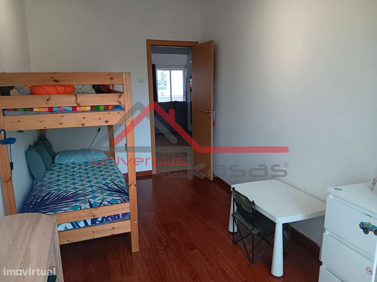 Apartamento T4 Remodelado para T3 Feijó Almada-11