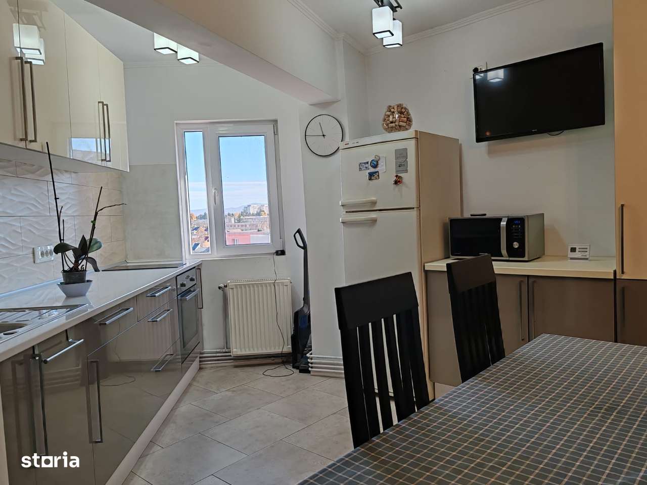 Apartament 2 camere liber la vanzare – Zona Spitalul Județean-11