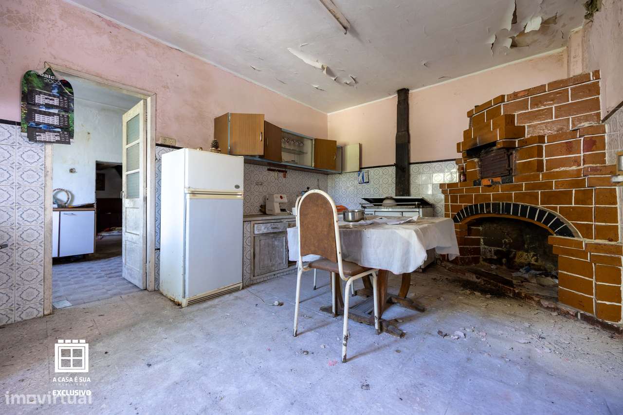 Moradia com duas habitações independentes em Lourosa - Exclusivo-13