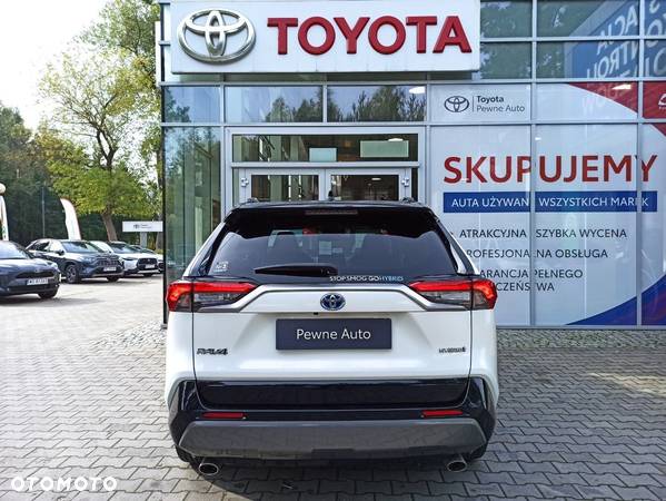 Toyota RAV4 - 6