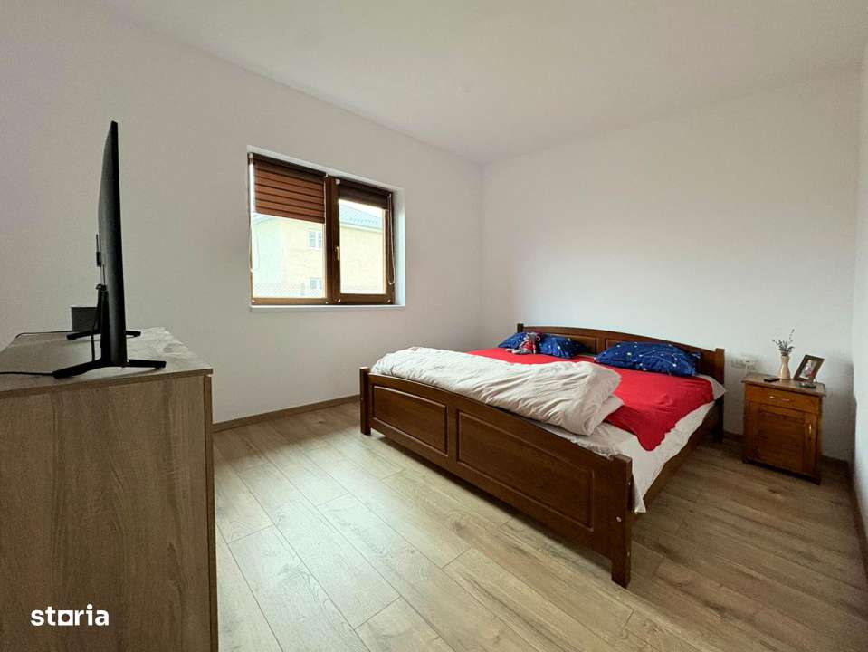 Casa la sol 4 camere , Valu lui Traian - Imagine principală: 4/15