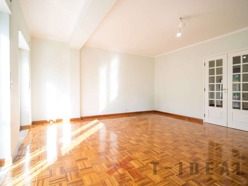 Apartamento T3 no Centro da Lourinhã - Renovado, Excelente Exposiçã... - Grande imagem: 4/48