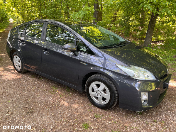 Toyota Prius (Hybrid) Executive - 10