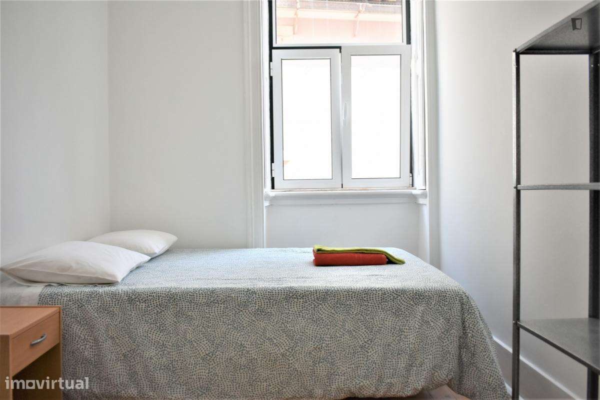 Quarto - localizado em Bairro Alto Lisbon - Grande imagem: 4/6