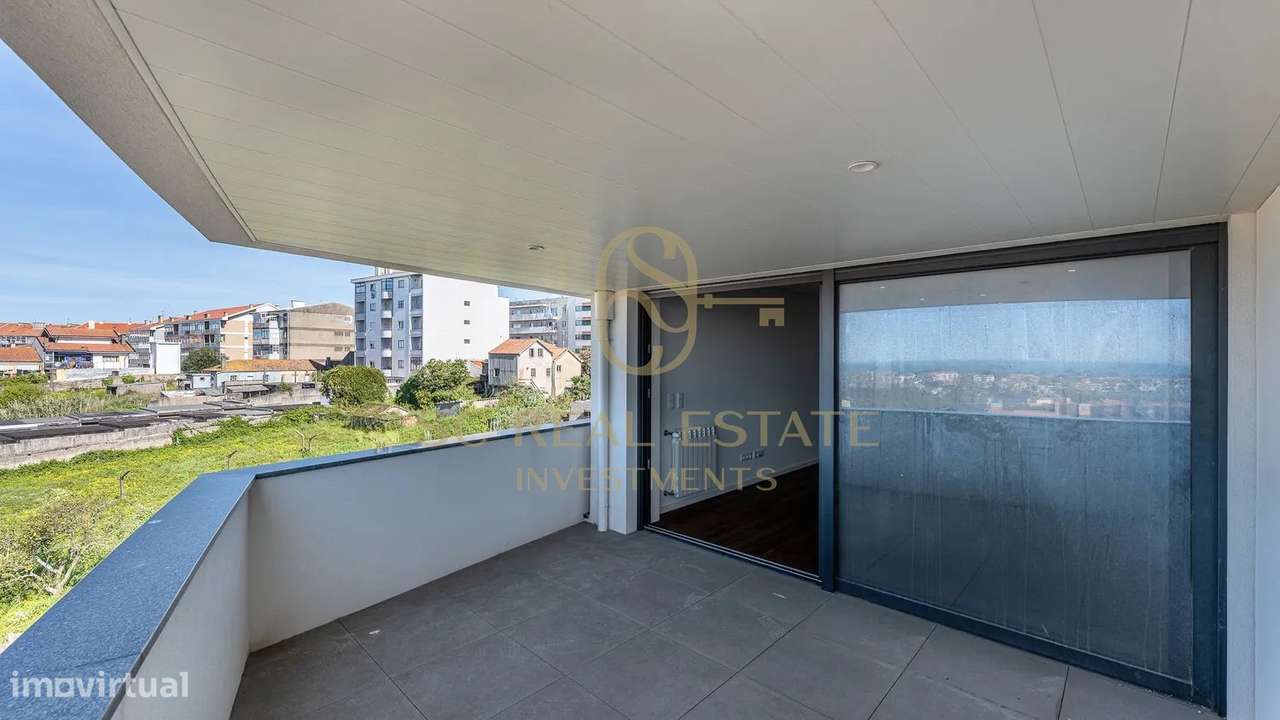 EXCELENTE T3 COM TERRAÇO E VISTA MAR EM CANIDELO-16