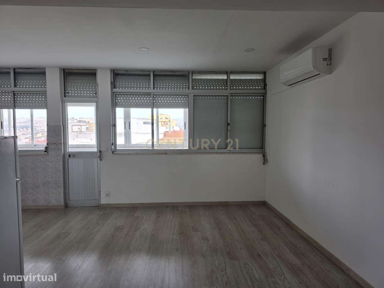 Arrendamento T2 - Pontinha - Grande imagem: 5/31