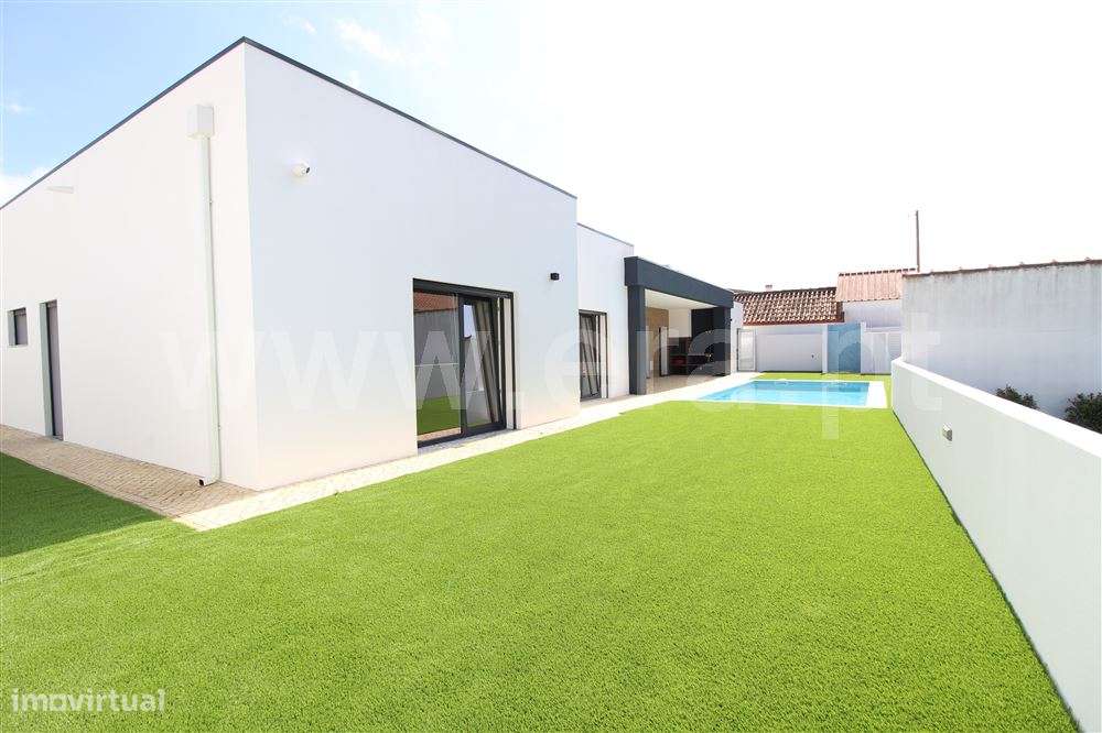 Moradia Isolada 4 quartos, Venda - Grande imagem: 4/30