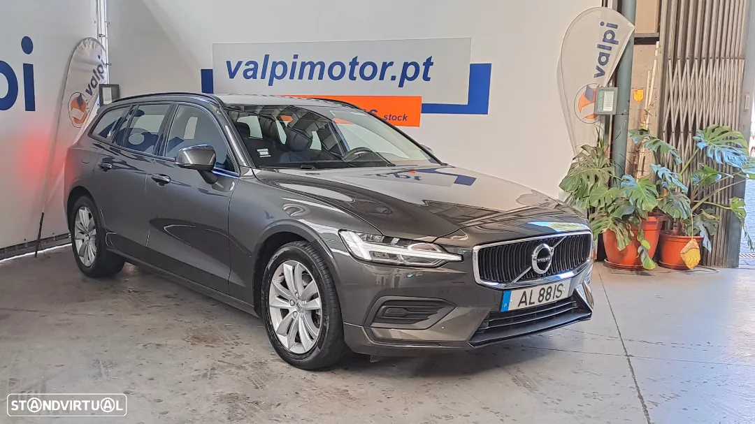 Volvo V60 2.0 B4 Core Auto - 4