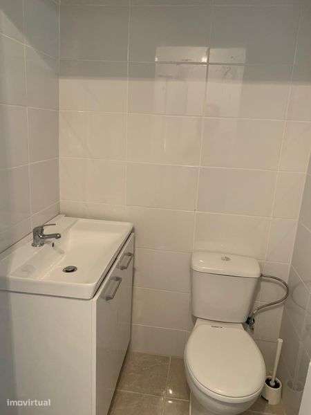 Estudio T0 Totalmente Renovado e Equipado - Grande imagem: 5/10