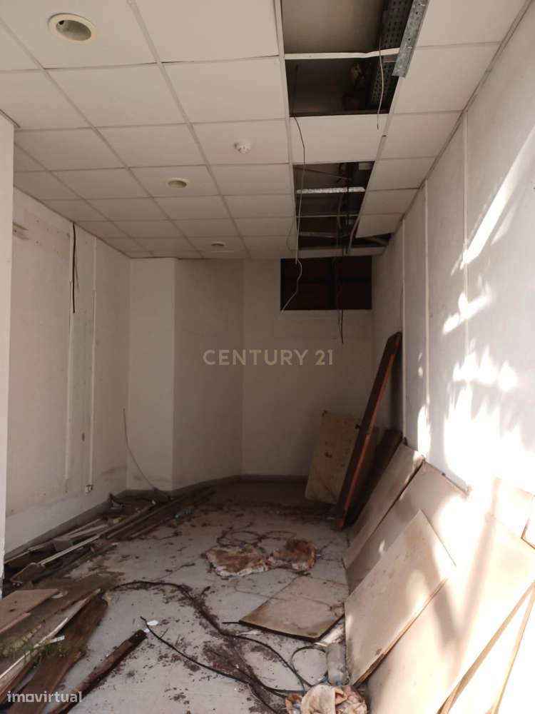 Terreno Amadora - Grande imagem: 4/8