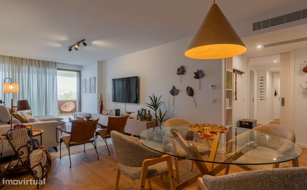 T3| 3 suites | 127 m² ABP | Varanda 60 m² | Piscina Privativa Aquecida-1