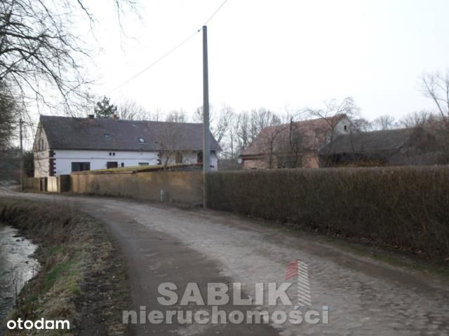 Dom we wsi Roztoki gmina Jesień 90 m2, działka 630