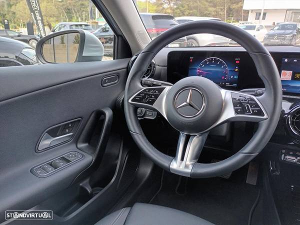 Mercedes-Benz A 200 Style Plus Aut. - 14