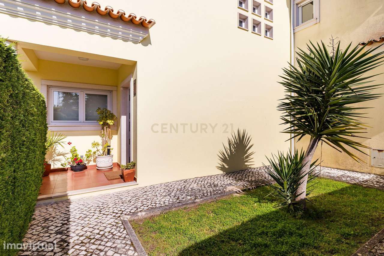 Moradia T3 Cascais venda | Jardim Privativo e Vista para o Parque Natu-31