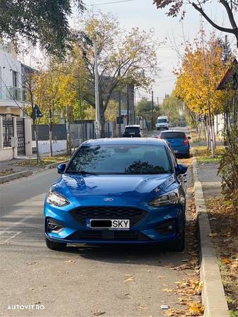 Ford Focus 1.5 EcoBoost ST-Line - 1