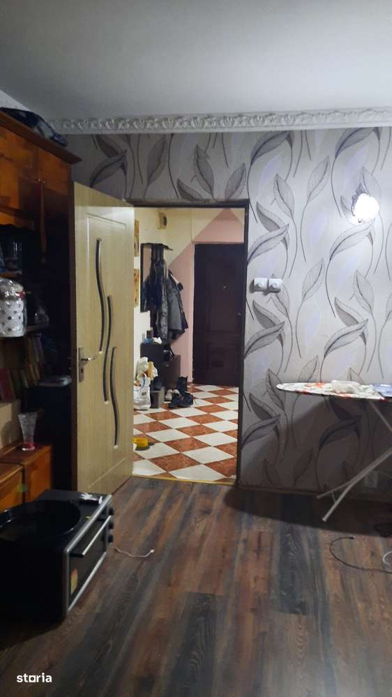 City Mall, Eroii revolutiei,  Padesu Ap 3 cam dec 4/8  hol H-7