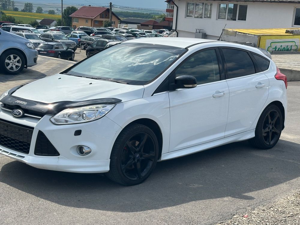 Ford Focus MK3 [2010 - 2018] 2.0 TDCI DPF Sport 2013