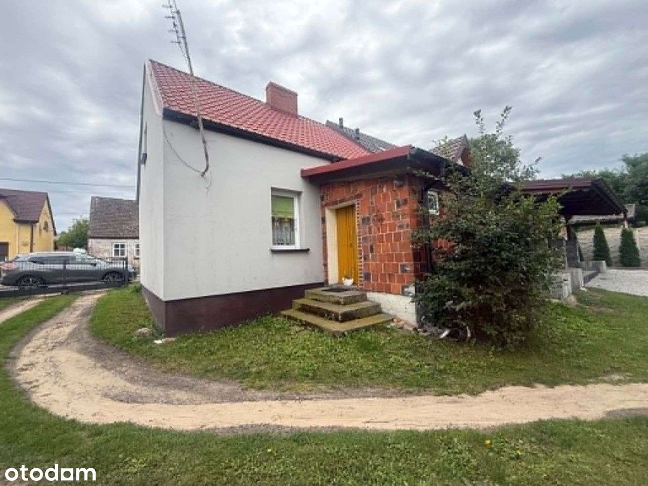 Dom zabudownie bliźniaczej na sptrzedaż Królików g-10
