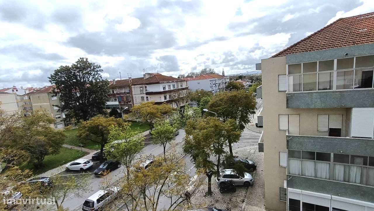 T3 c/ 3 frentes, localizado no Montijo, c/ 3 varandas - remodelado-20