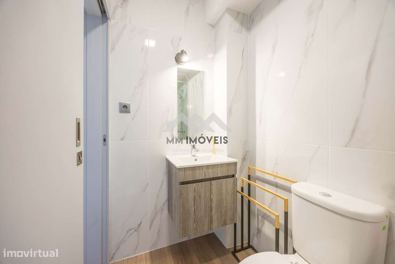 T1 Arrendamento | Rua Faria Guimarães – Porto | Renovado - Grande imagem: 2/18