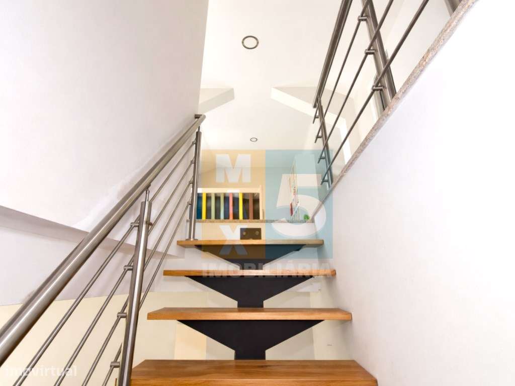 Moradia com 2 terraços em zona calma - Montijo-37