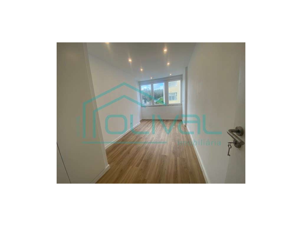 Apartamento T2 à venda na Rua Campos Monteiro-8
