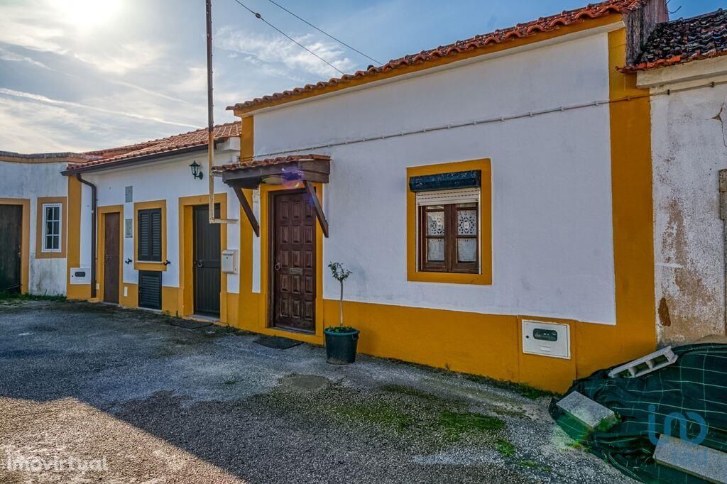 Casa de aldeia T2 em Santarém de 24,00 m2