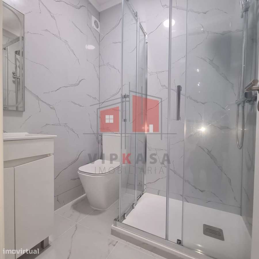 Apartamento T2 em Quarteira (Remodelado)-4