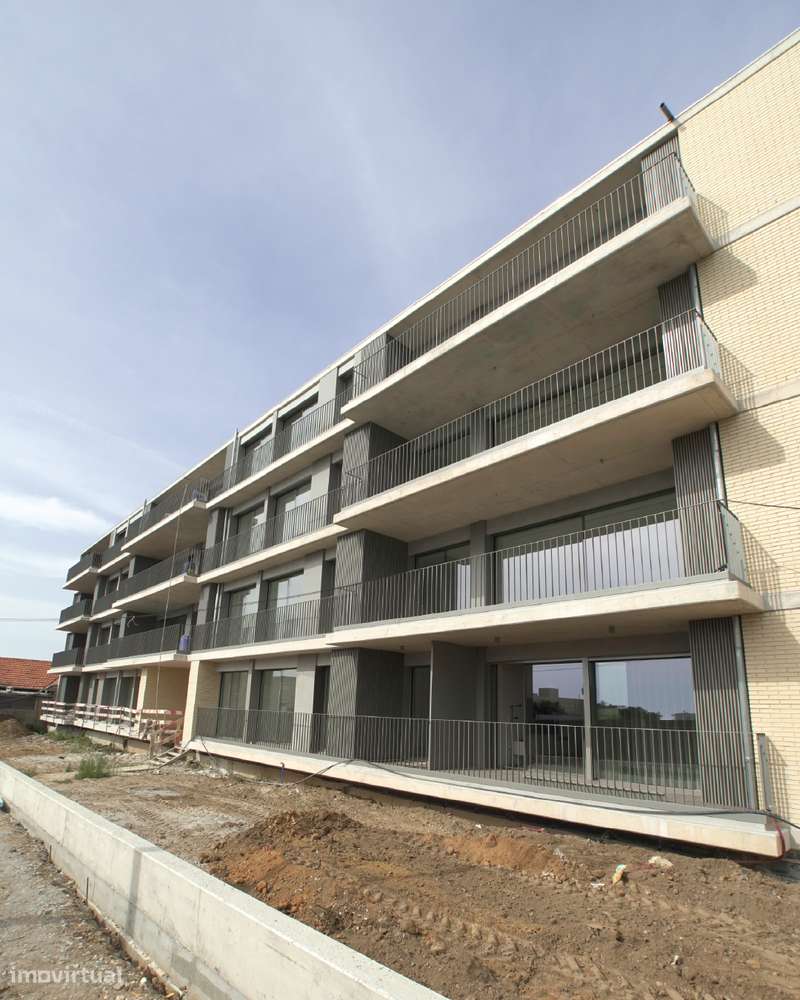 Apartamento T3 São Félix da Marinha Vista Mar Garagem Box 2 Carros-31