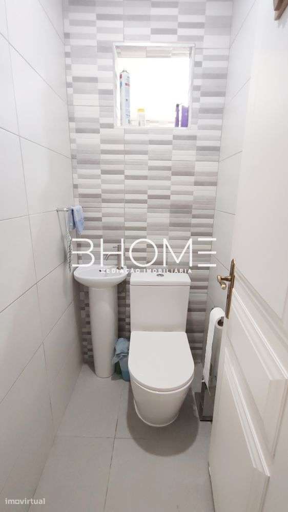 Moradia Individual na Povoa de Lanhoso - Sobradelo da Goma-32