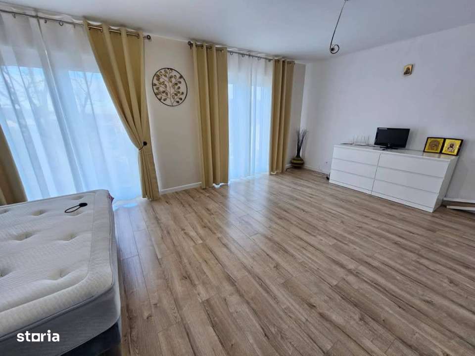 Proprietate 5 camere cu teren de 700mp spre vanzare in Cisnadie - Imagine principală: 3/16