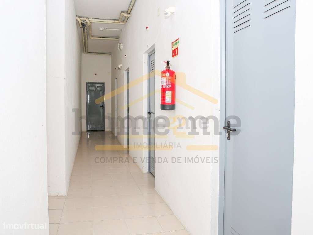 Fantástico Apartamento T3 com box e generosas áreas-30