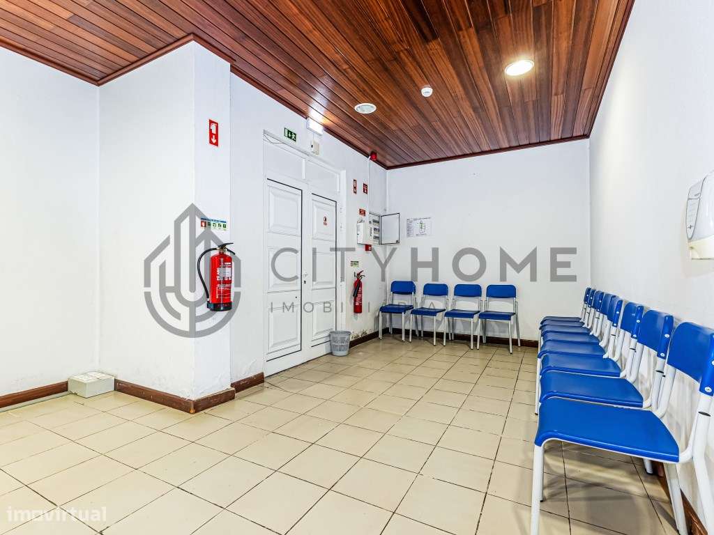 Espaço Multiusos em zona central em Albufeira - Grande imagem: 5/14