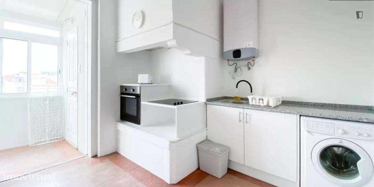 Quarto - localizado em Marquês de Pombal Lisbon - Grande imagem: 5/10