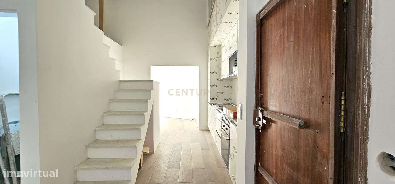 Moradia T2 + 1 no coração do bairro da Ajuda-8