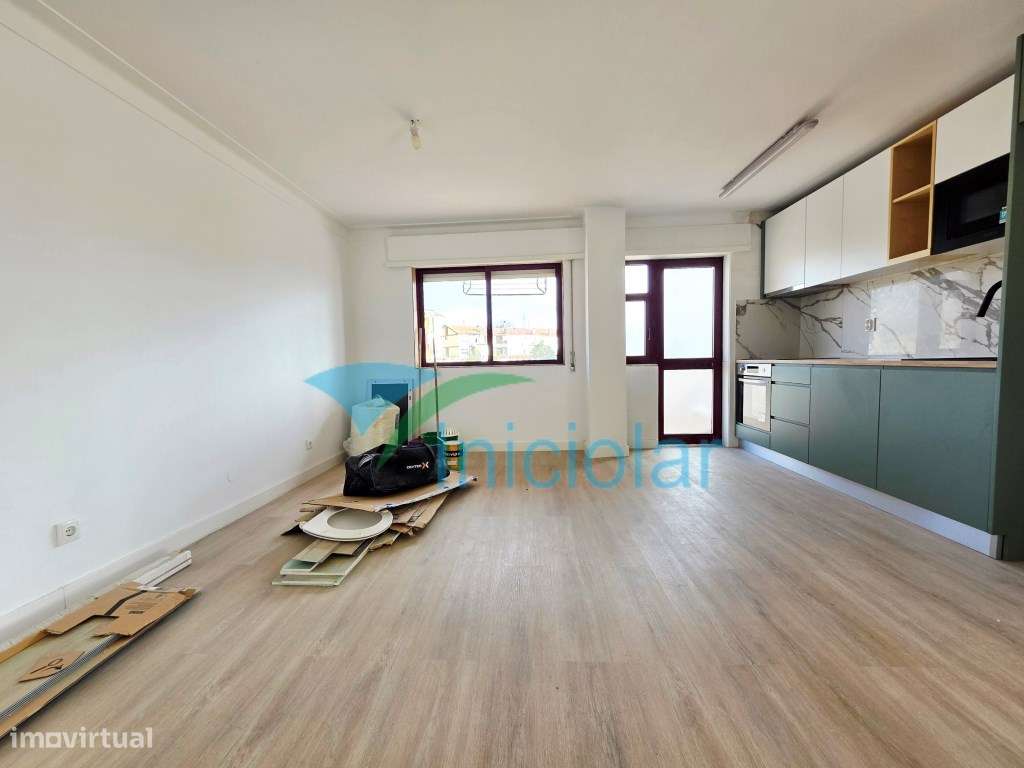 T2 Rio Tinto| Remodelado| Varanda| Arrumo-3