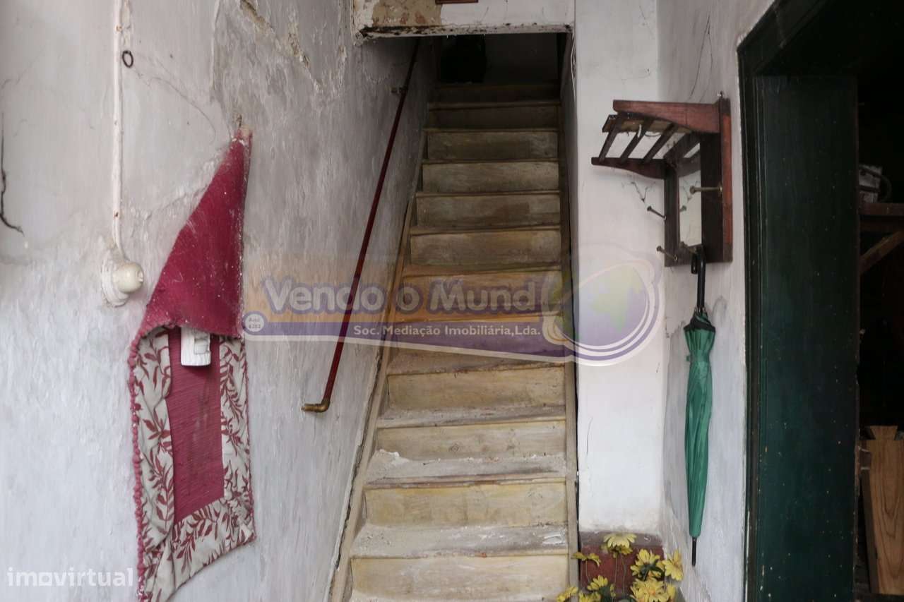 Moradia em ruina em Mora (MOR086) - Grande imagem: 5/31