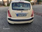 Lancia Ypsilon 1.4 16V Platino (4 os.) - 4