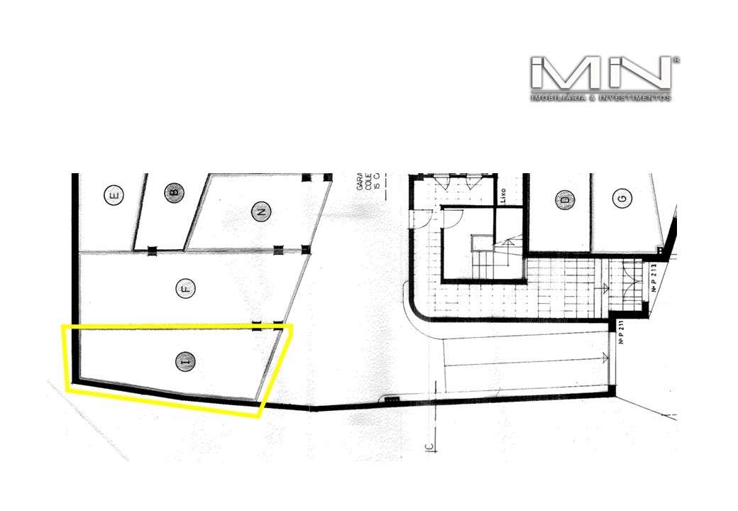 Apartamento T3 c/ Suite e garagem para dois carros-36