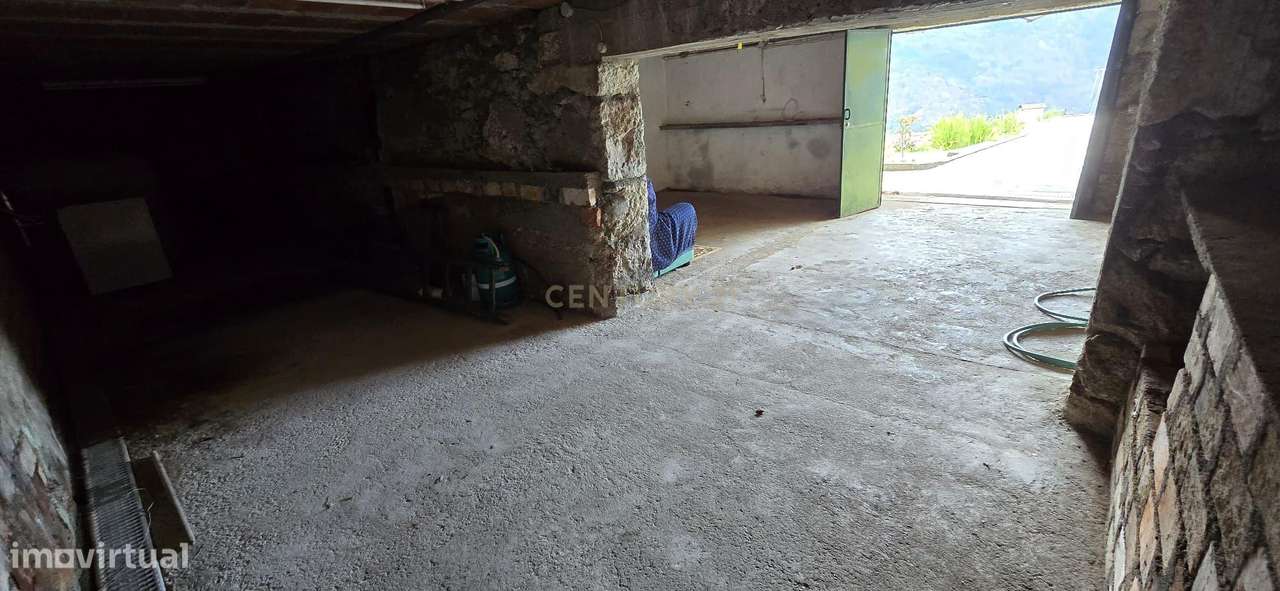 Moradia T3 na praia fluvial de Loriga, Seia, Serra da Estrela-10