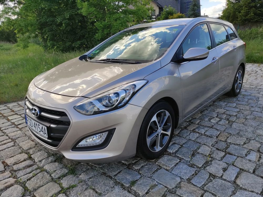 Hyundai i30 II blue Kombi 1.4 Trend 2017
