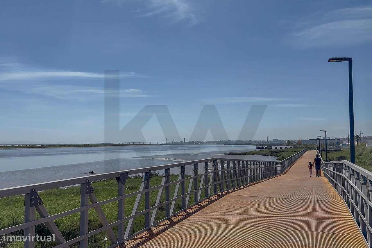 Excelente T2 de 2024 no Riverside Residence-25