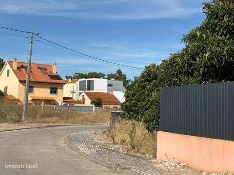 Vendem-se dois lotes urbanos Quinta do Conde  quatro moradias unifa...-18