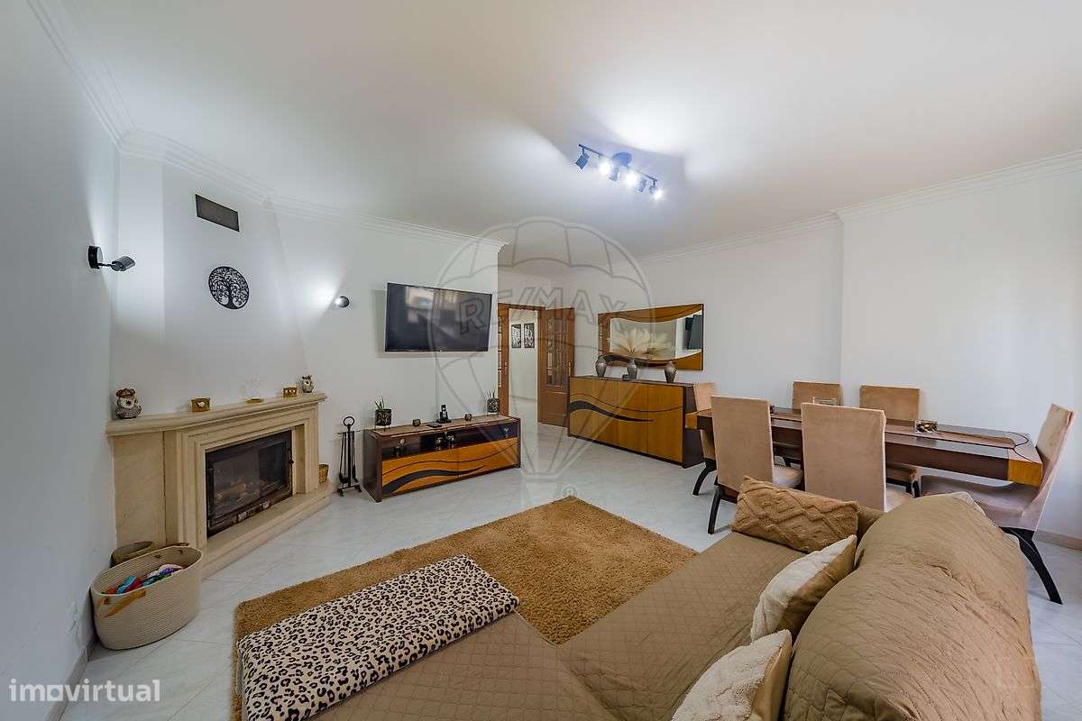 Apartamento T2 para venda-0