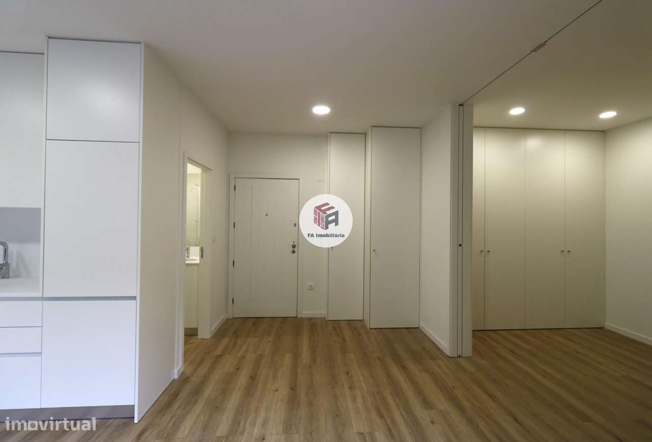 Apartamento T0+1 Centro Matosinhos / Pronto Habitar!-5