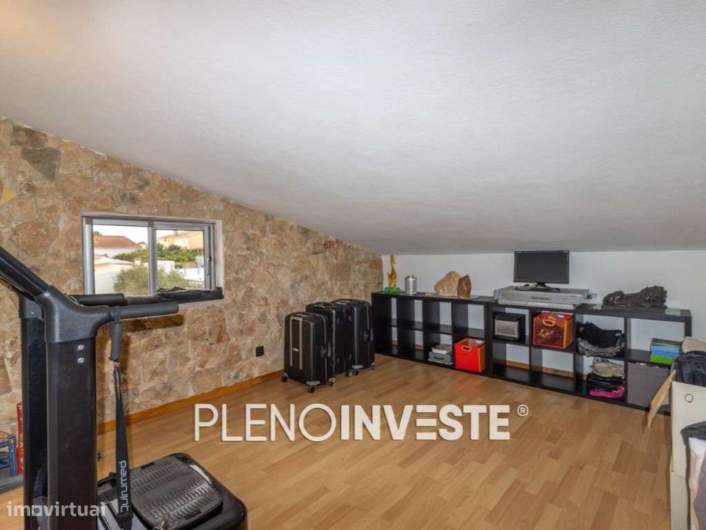 Moradia Isolada em Fernão Ferro-23