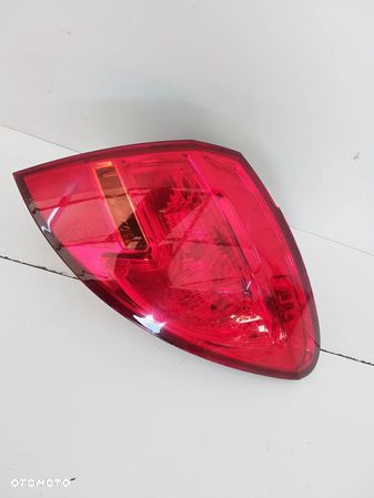 Lampa prawa Opel Meriva B - 1