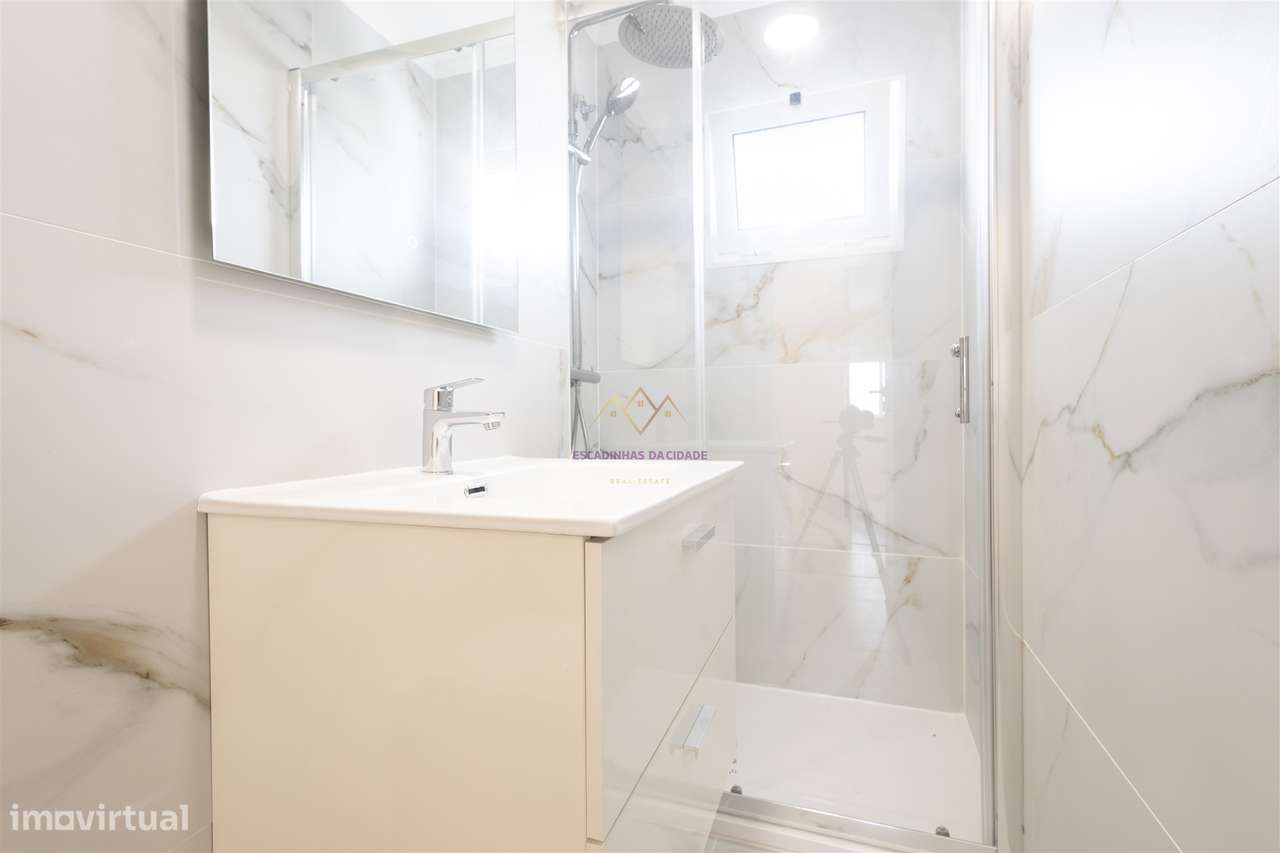 T3 Renovado Olivais com Vista Rio-10