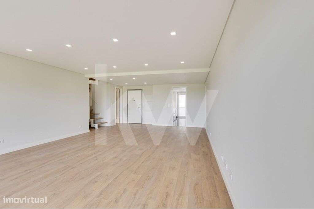 Infantado | Penthouse Duplex T4+1 c/ terraços, estacionamento e arreca - Grande imagem: 5/60